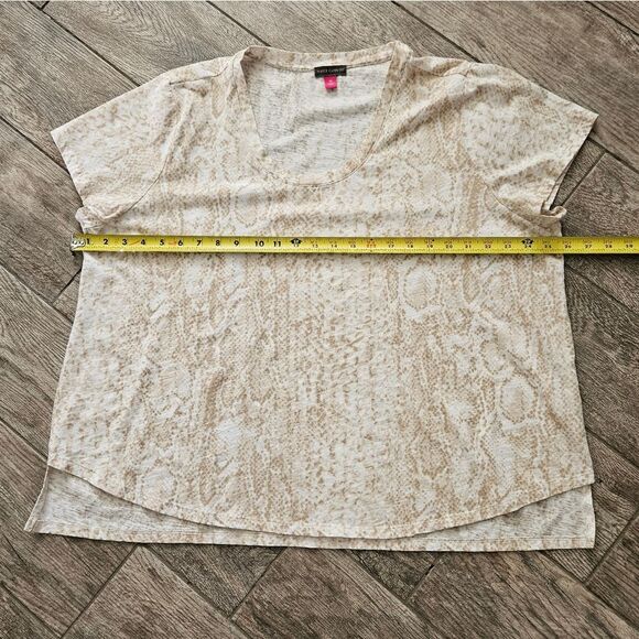 Vince Camuto Beige and Cream Snake Skin Short Sleeve Shirt Size 3X - Picture 5 of 9